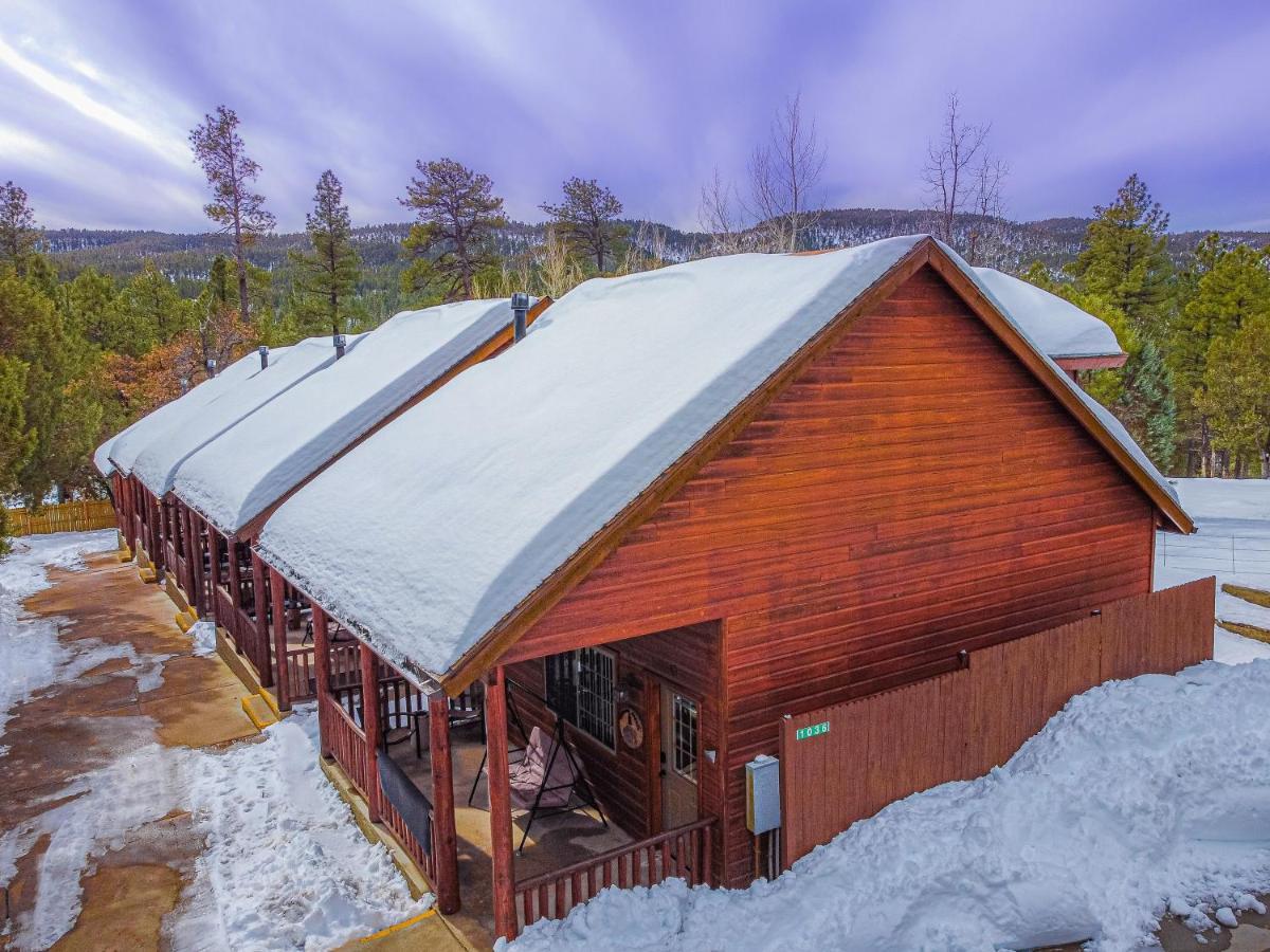 Cabin #4 The Wolves Den - Pet Friendly- Sleeps 6 - Playground & Game Room Пейсон Экстерьер фото