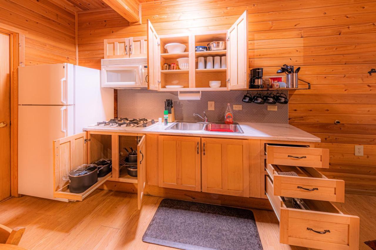 Cabin #4 The Wolves Den - Pet Friendly- Sleeps 6 - Playground & Game Room Пейсон Экстерьер фото