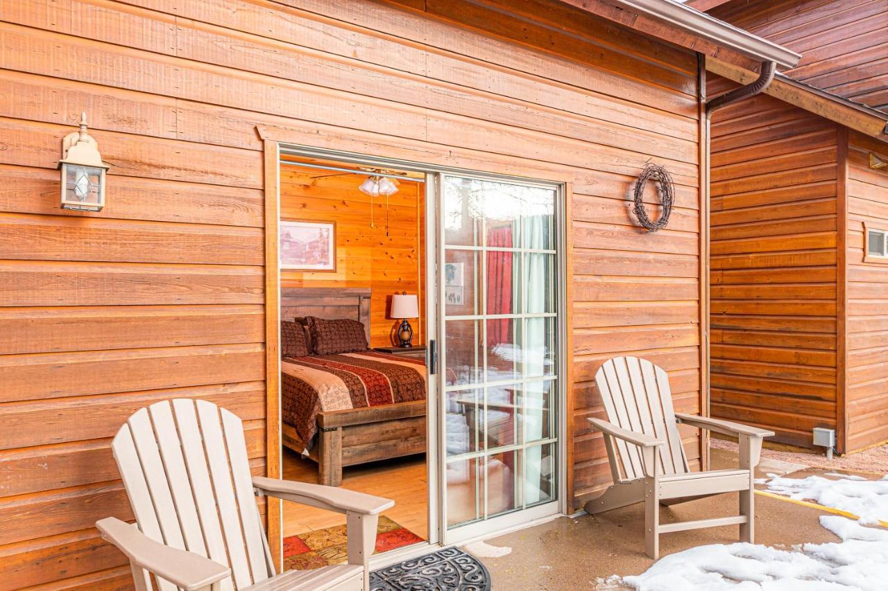 Cabin #4 The Wolves Den - Pet Friendly- Sleeps 6 - Playground & Game Room Пейсон Экстерьер фото